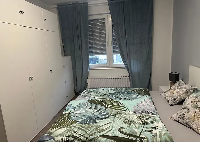 Luxurioese 2,5 Zimmer Oase Komplett Ausgestattet In Top Lage
